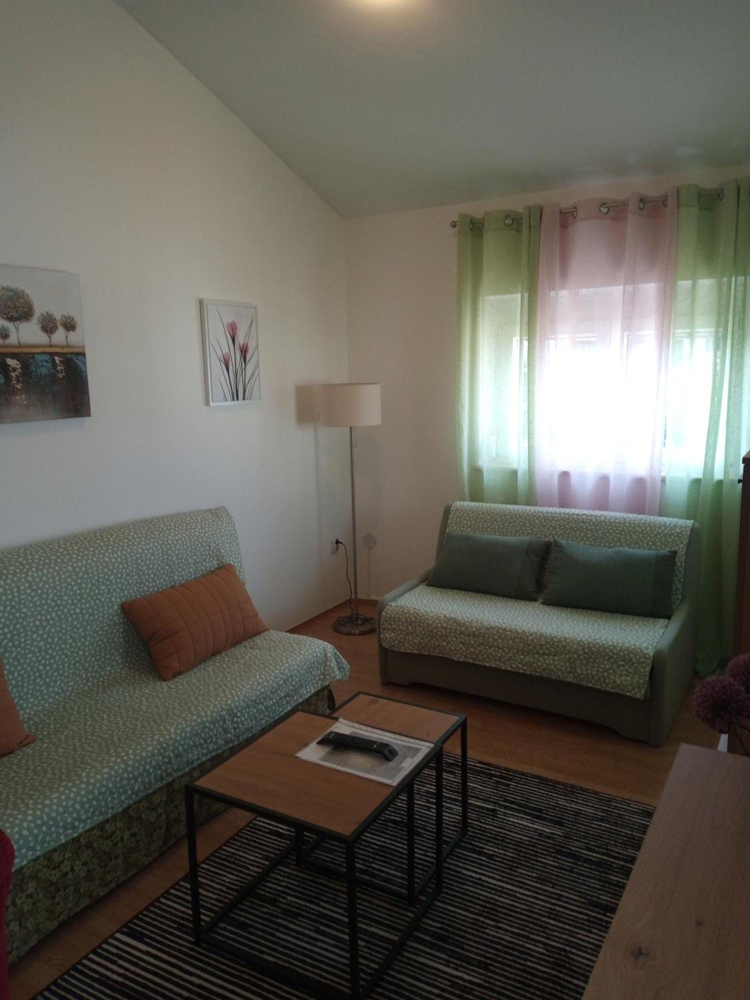 Apartmani Alma Pula Exterior foto
